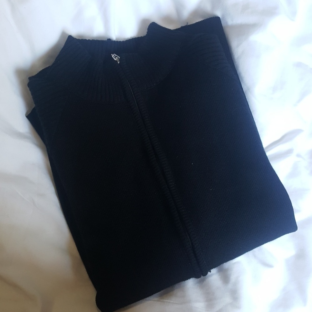 Black long sleeve zip up sweater